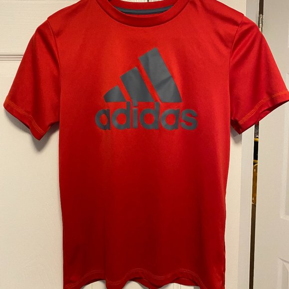 Red Adidas Short Sleeve T-Shirt Size: Kids Medium - Picture 7 of 8
